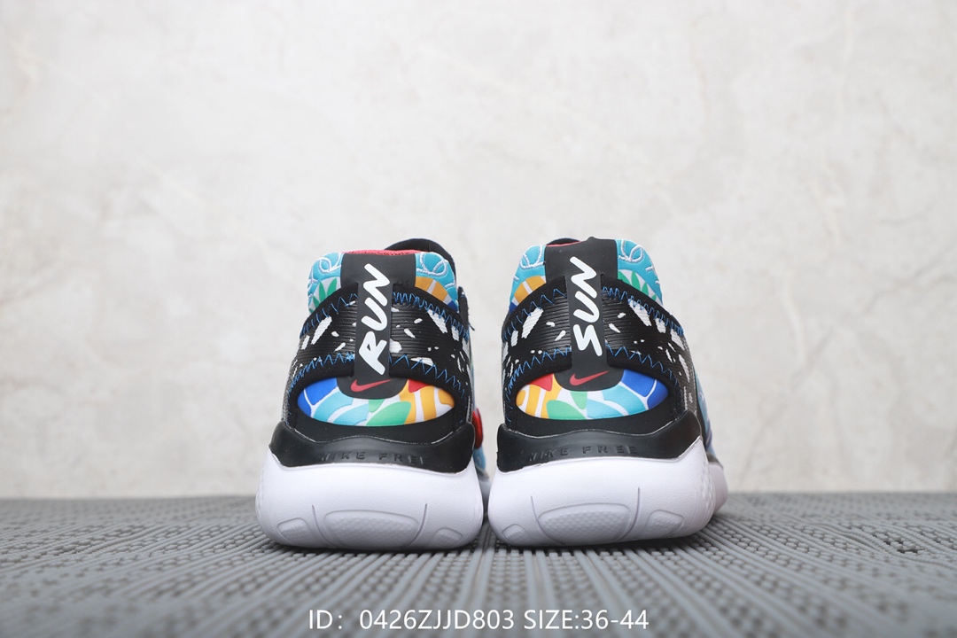 110  耐克Nike Wmns Nike Free En 2018 T-Shirt 联名款 赤足系列轻便跑步鞋！号码：36 36.5 37 38 38.5 39 40 40.5 41 42 42.5 43 44