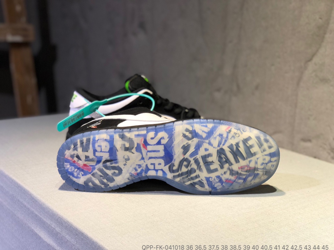 120 <br />福利特价   真标半码 Nike Dunk SB x Staple 联名 黑白熊猫鸽子板鞋 QPP-FK-041018 <br />尺码：36 36.5 37.5 38 38.5 39 40 40.5 41 42 42.5 43 44 45