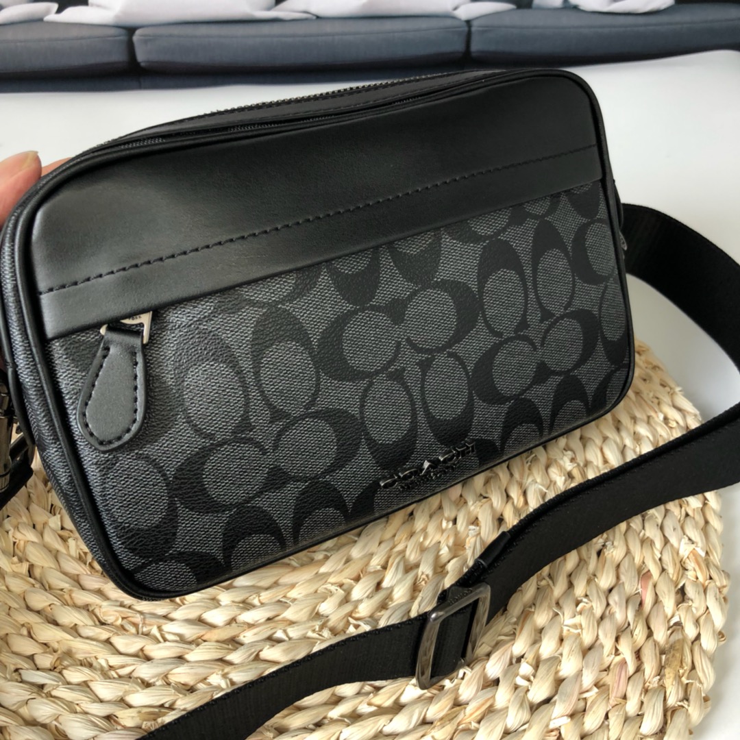 Coach coach 39946 50713 50715新款相机包 全头层牛皮材质 Graham Crossbody单肩斜挎男士相机包 尺寸 26
