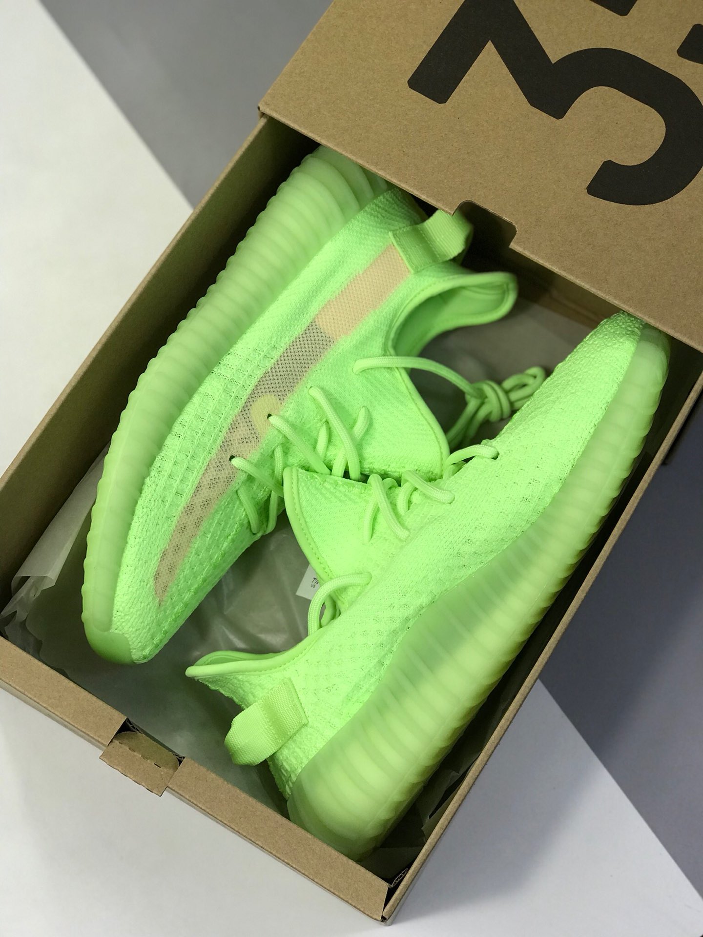 170独家新品Adidas Yeezy Boost 350 V2 ＂GID' 荧光绿 EG5293 椰子350荧光绿 YEEZY350