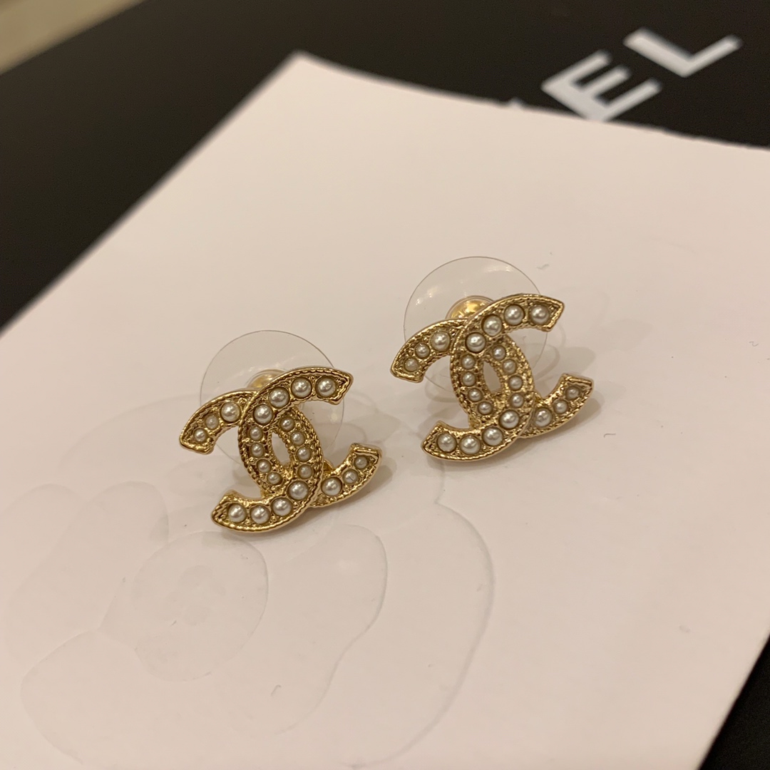 Chanel Jewelry Earring Yellow Brass Fall Collection