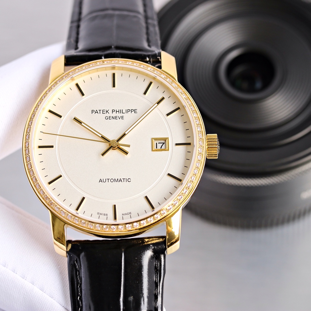 NO:726287,, 1200 Patek Philippe Limited Edition has arrived (actual photos) with imported 9015 movement (0 repairs) and imported 316 stainless steel!  Paired with Italian imported calfskin!  !  Size 41mm. Wear-resistant and scratch-resistant sapphire glass!  Super waterproof to 50 meters!  Simple but not simple!  You can easily own time, but you cannot easily own Patek Philippe. (We solemnly promise that the physical product will have a better luster and feel, exquisite dials, scales, and lifelike shell and case craftsmanship. The craftsmanship of the case and the dial are all master-level light body inspections. In addition, the high-tech forging of new era machines will shock you and make you feel noble and extraordinary., patek philippe, cowhide19860909,1200 百达翡丽限量火爆到货（实拍图）搭配进口9015机芯（0返修）进口316精钢！搭配意大利进口小牛皮！！尺寸41mm.耐磨防刮蓝宝石玻璃！超强防水50米！简约而不简单！你可以轻易拥有时间,但你不能轻易拥百达翡丽.(慎重承诺产品实物光泽手感更佳精湛字盘刻度栩栩如生壳套工艺都是宗师级别轻身检验加上新时代机器高技锻造上手震撼尊贵非凡,,patek philippe,cowhide,Watch