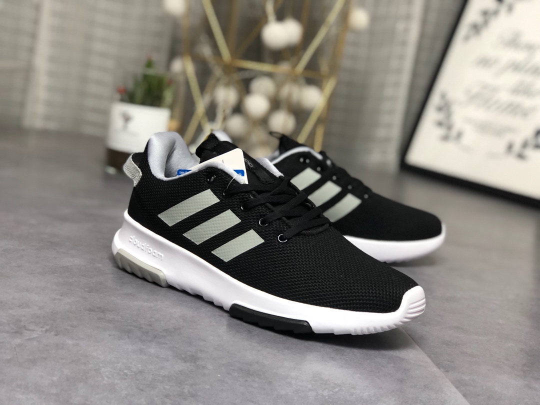 95。Adidas Cf Racer Tr 网面跑鞋