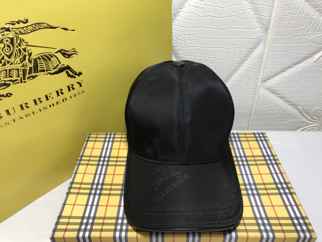 Online
 Burberry Hoeden Pet Koeienhuid Nylon Fashion