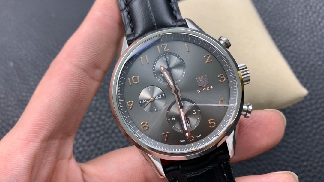 [TAG Heuer Watches]TAG Heuer Carrera Collection: Classic Exterior Design Steel
