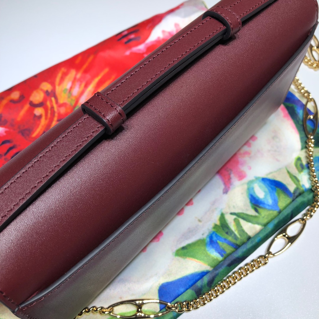 GUCCI古驰马衔扣1955系列平纹单肩斜挎包572375