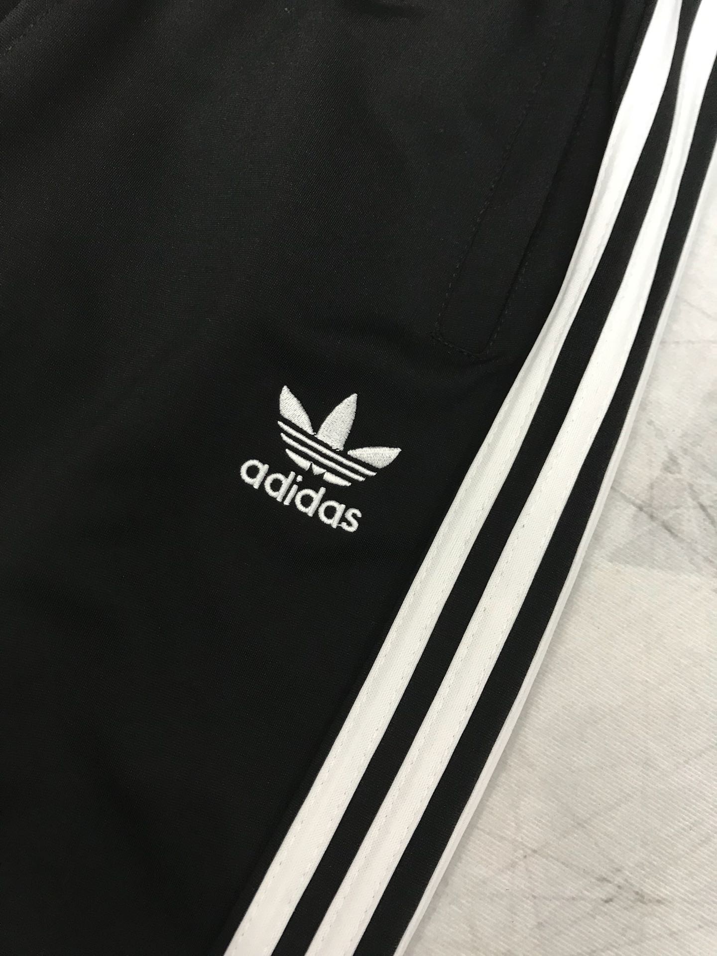 90 Adidas三叶草 复古运动休闲拼接长裤