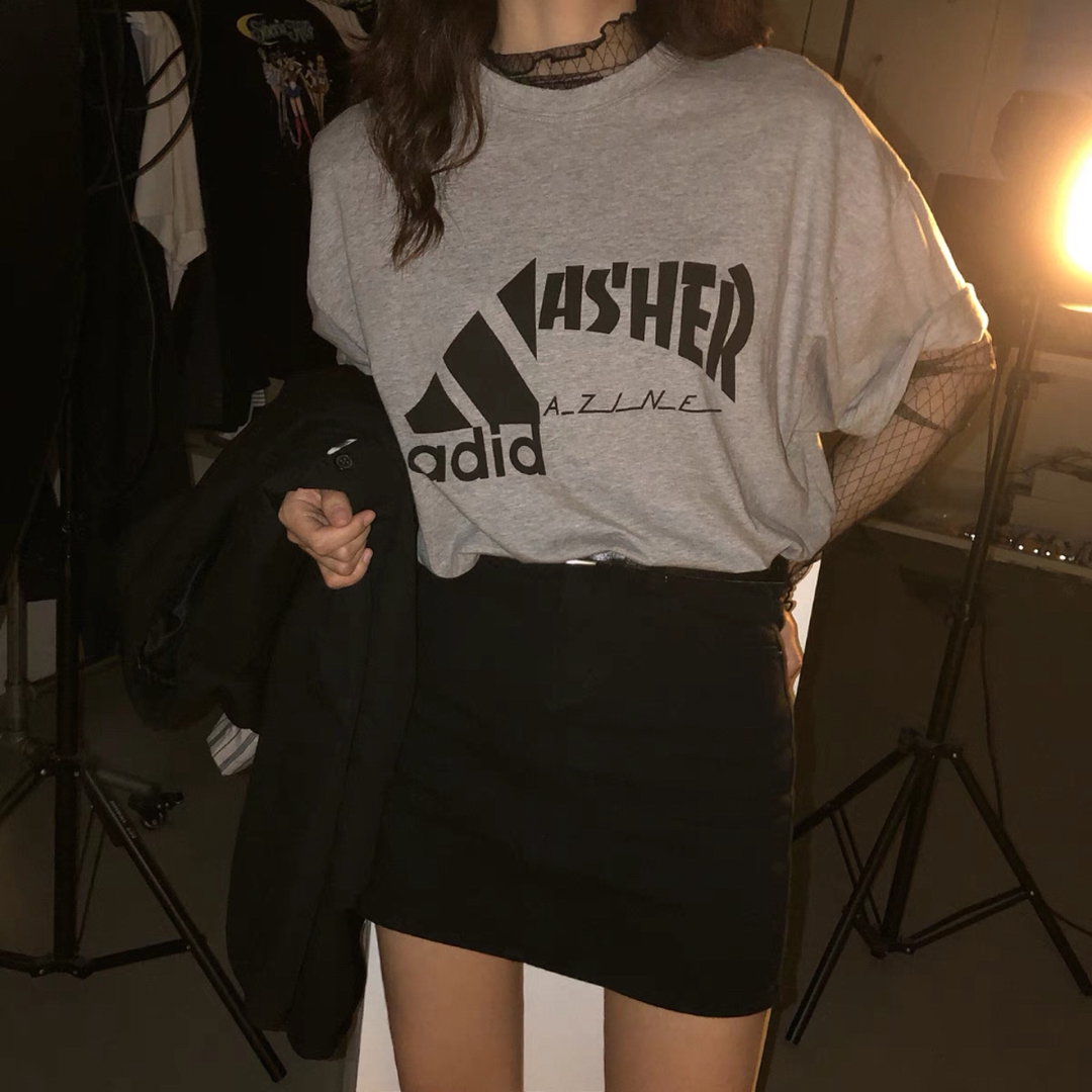 55 Adidas x Thrasher 合作款短袖  纯棉面料  可配情侣