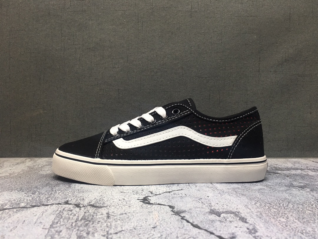 90 新品上市 夏季透气款 韩国限定 万斯 Vans Vault OG Style 冲孔黑白