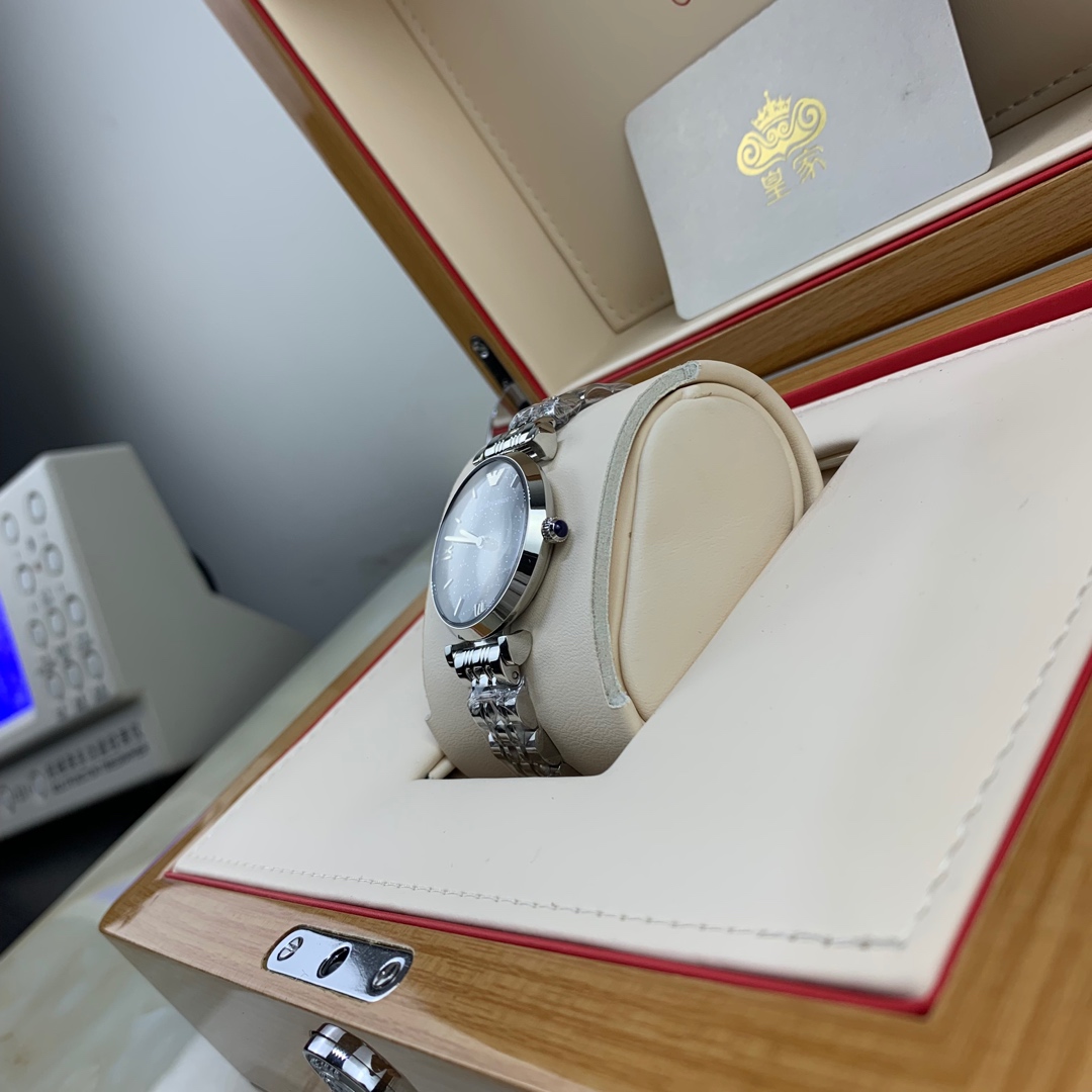 Armani 皇家 阿玛尼满天星系列女款腕表