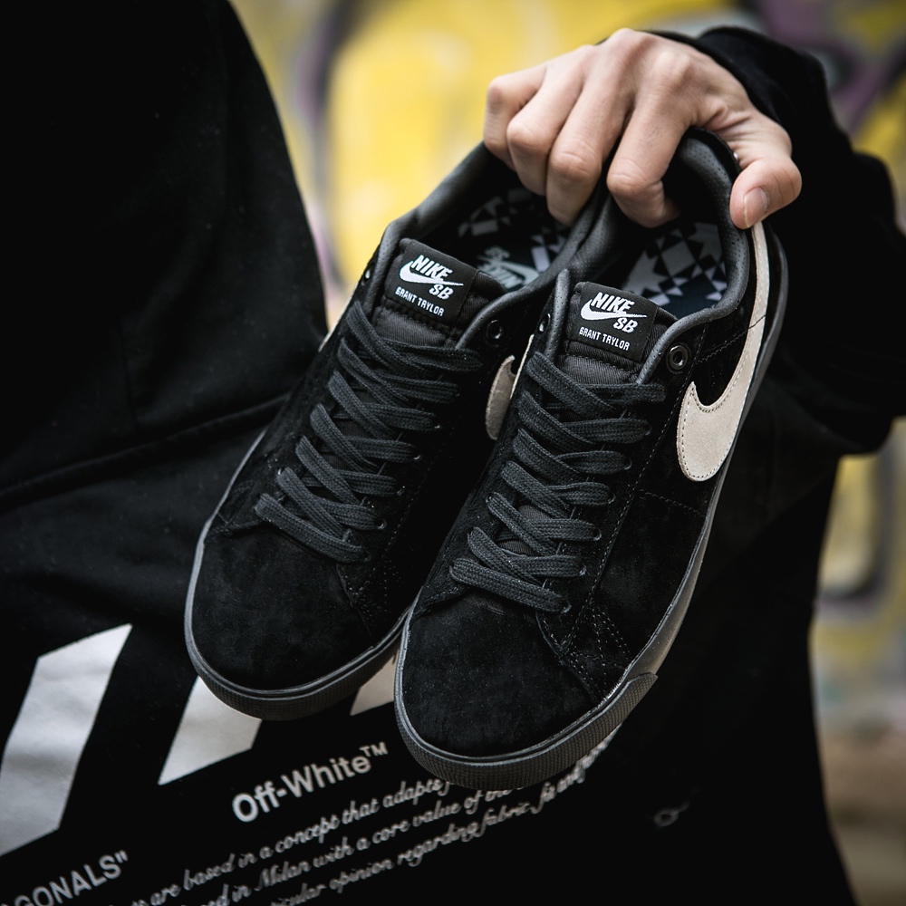 140真标半码Nike 耐克 NIKE SB BLAZER ZOOM LOW GT 男/女滑板鞋