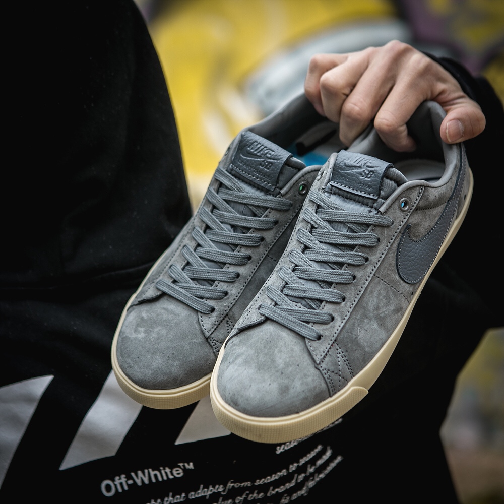 140真标半码Nike 耐克 NIKE SB BLAZER ZOOM LOW GT 男/女滑板鞋