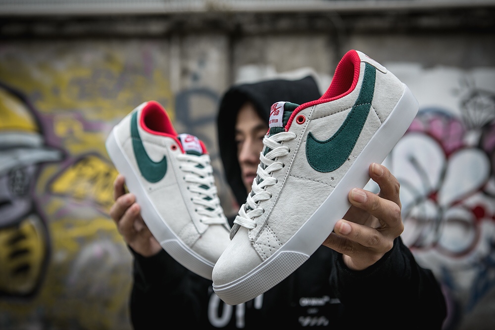 140真标半码Nike 耐克 NIKE SB BLAZER ZOOM LOW GT 男/女滑板鞋