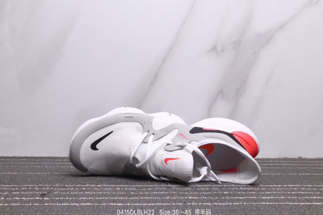 130<br />耐克 Nike Wmns Nike Free Rn 5.0 新款赤足5.0 轻便休闲慢跑鞋<br /> ♂  ♀ 尺码:动36～45<br />ID: 0415DLBLH22