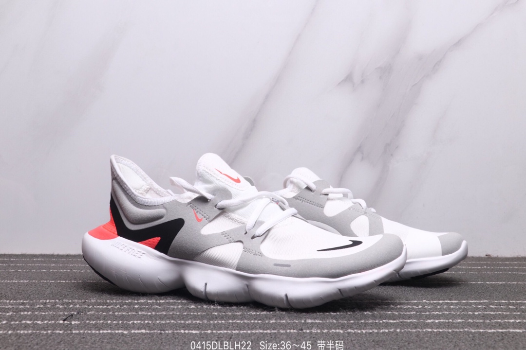 130<br />耐克 Nike Wmns Nike Free Rn 5.0 新款赤足5.0 轻便休闲慢跑鞋<br /> ♂  ♀ 尺码:动36～45<br />ID: 0415DLBLH22