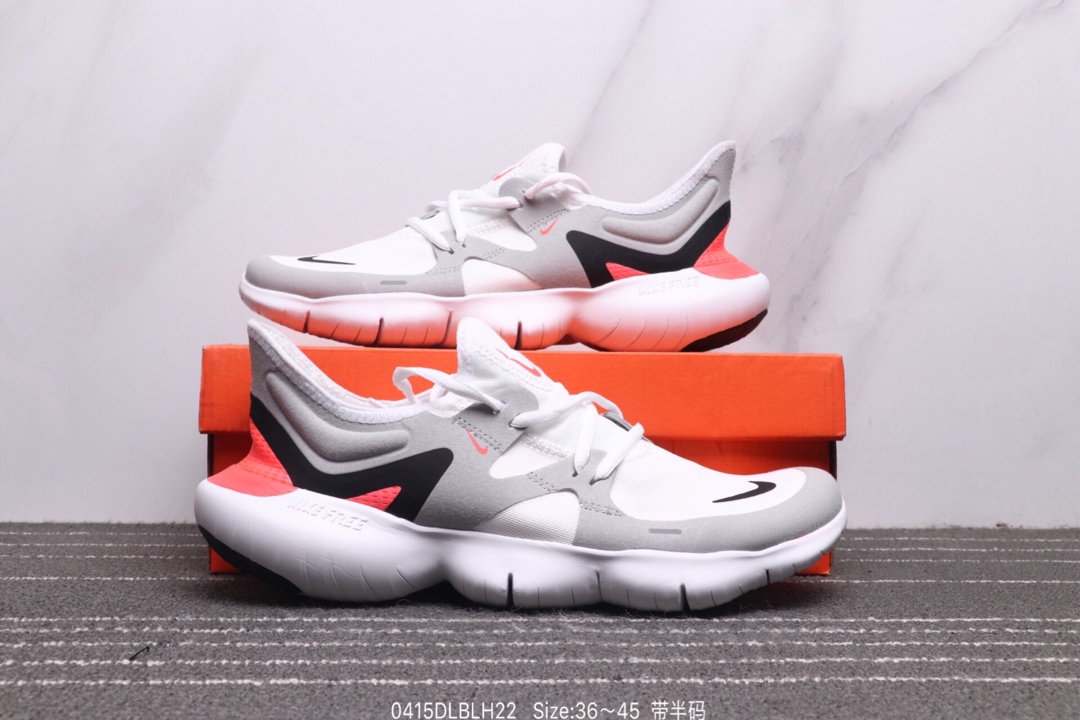 130<br />耐克 Nike Wmns Nike Free Rn 5.0 新款赤足5.0 轻便休闲慢跑鞋<br /> ♂  ♀ 尺码:动36～45<br />ID: 0415DLBLH22