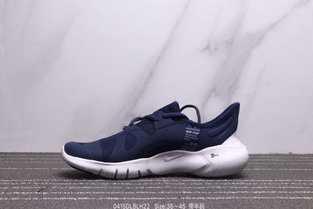130<br />耐克 Nike Wmns Nike Free Rn 5.0 新款赤足5.0 轻便休闲慢跑鞋<br /> ♂  ♀ 尺码:动36～45<br />ID: 0415DLBLH22