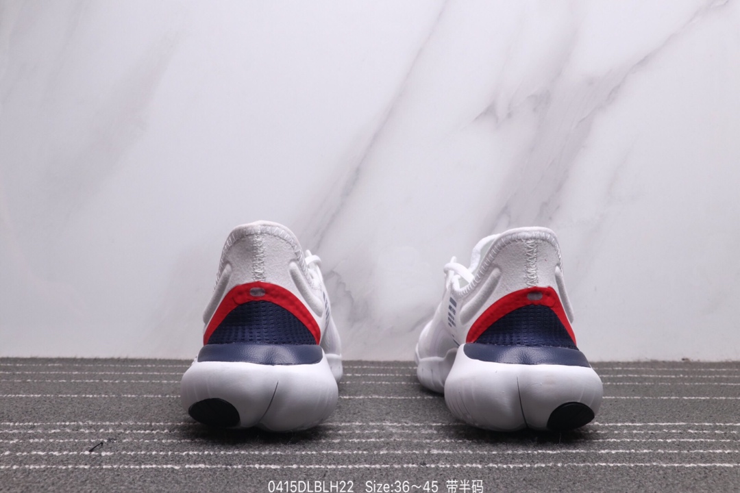 130<br />耐克 Nike Wmns Nike Free Rn 5.0 新款赤足5.0 轻便休闲慢跑鞋<br /> ♂  ♀ 尺码:动36～45<br />ID: 0415DLBLH22