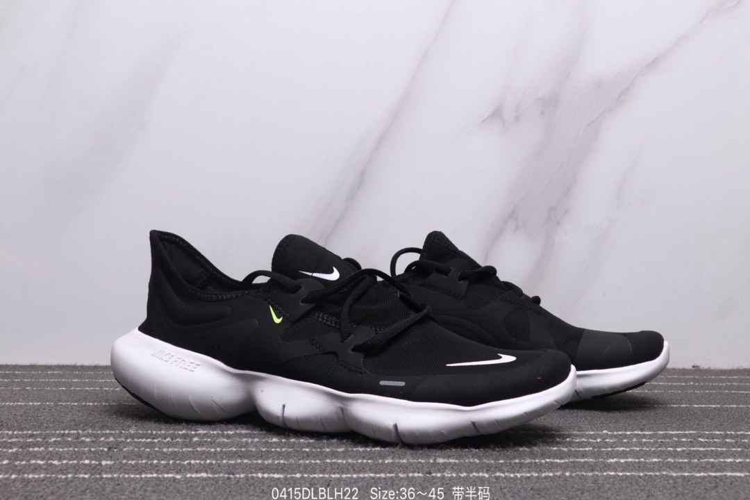 130<br />耐克 Nike Wmns Nike Free Rn 5.0 新款赤足5.0 轻便休闲慢跑鞋<br /> ♂  ♀ 尺码:动36～45<br />ID: 0415DLBLH22