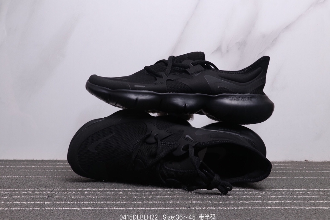 130<br />耐克 Nike Wmns Nike Free Rn 5.0 新款赤足5.0 轻便休闲慢跑鞋<br /> ♂  ♀ 尺码:动36～45<br />ID: 0415DLBLH22