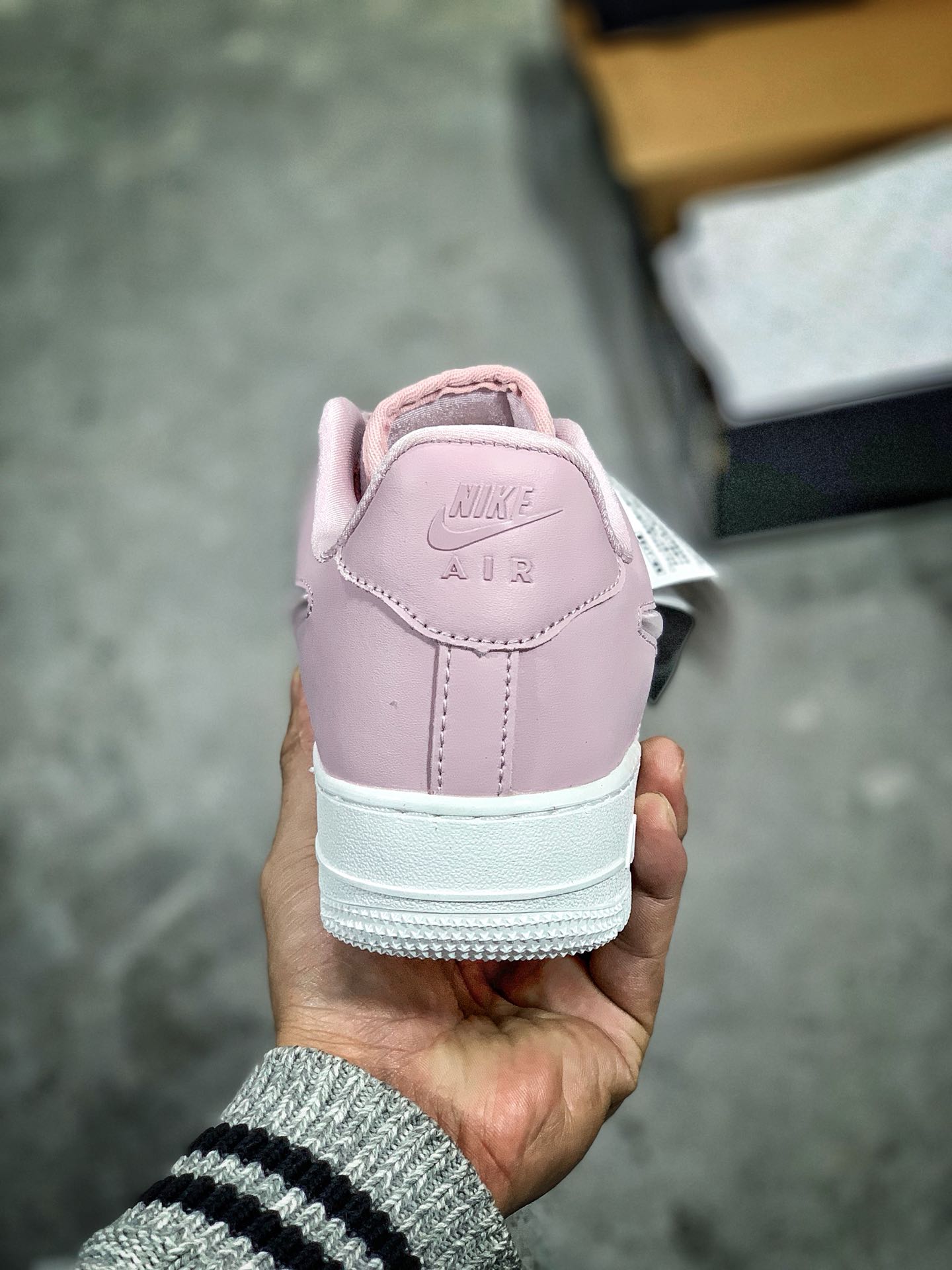 115<br /><br />#特价福利，日本黑牌，公司级，女鞋真标半码！Nike Air Force 1 '07 SE PRM 空军一号百搭低帮板鞋“果冻液态渐变勾” 内置气垫 <br />Size:36 36.5 37.5 38 38.5 39
