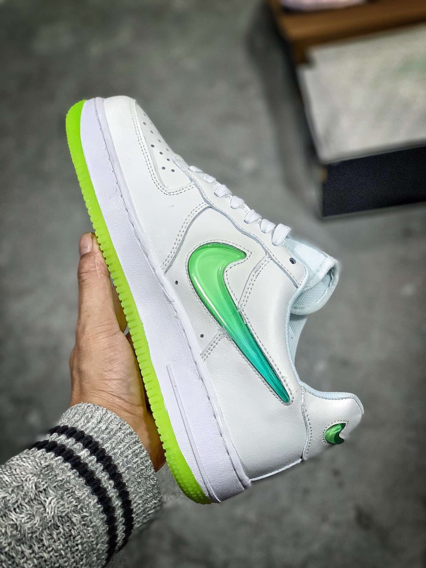 115<br /><br />#特价福利，日本黑牌，公司级，男女鞋真标半码！Nike Air Force 1 '07 SE PRM 空军一号百搭低帮板鞋“果冻液态渐变勾” 内置气垫<br />Size:36 36.5 37.5 38 38.5 39 40 40.5 41 42 42.5 43 44 45，
