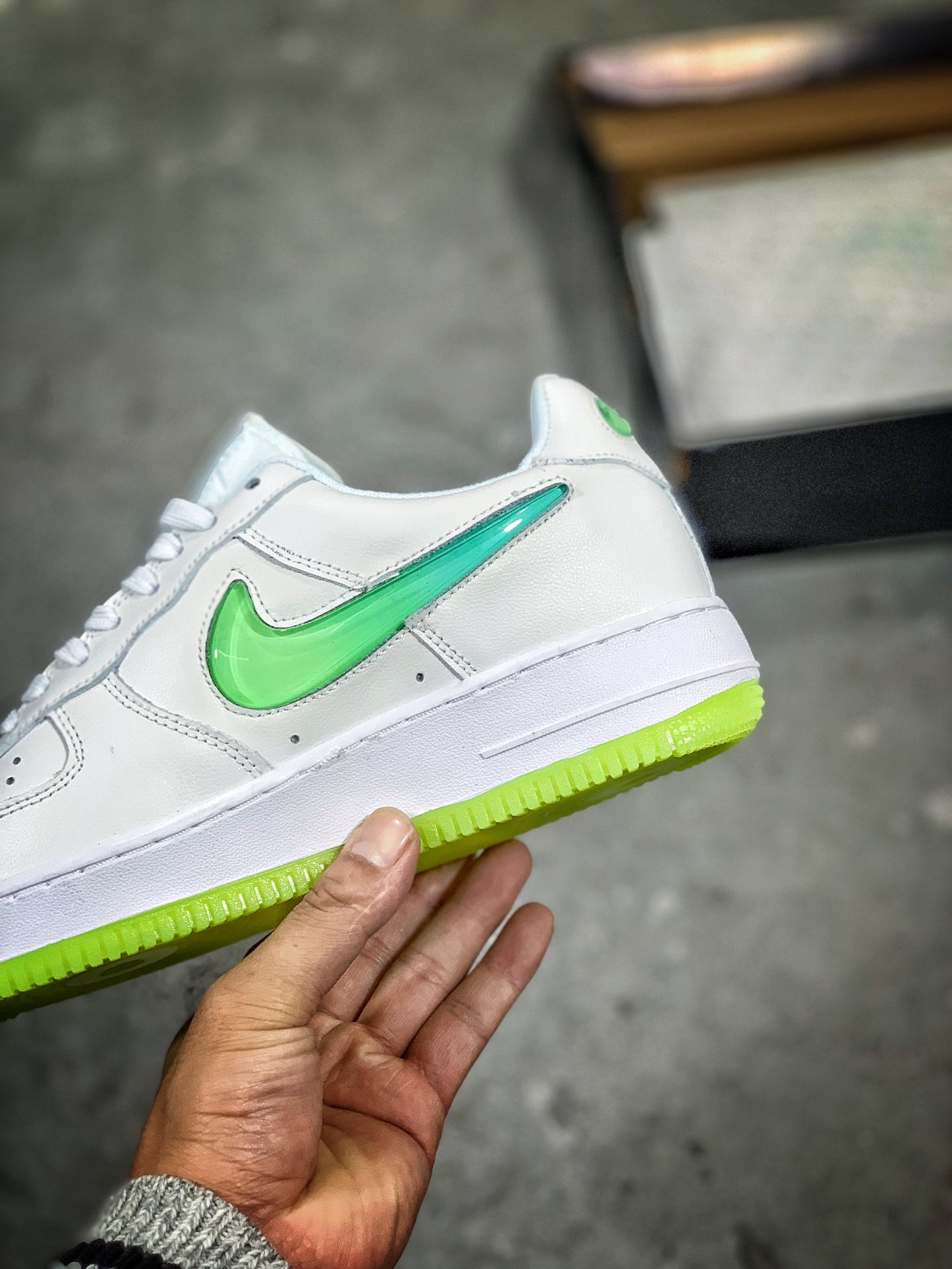 115<br /><br />#特价福利，日本黑牌，公司级，男女鞋真标半码！Nike Air Force 1 '07 SE PRM 空军一号百搭低帮板鞋“果冻液态渐变勾” 内置气垫<br />Size:36 36.5 37.5 38 38.5 39 40 40.5 41 42 42.5 43 44 45，