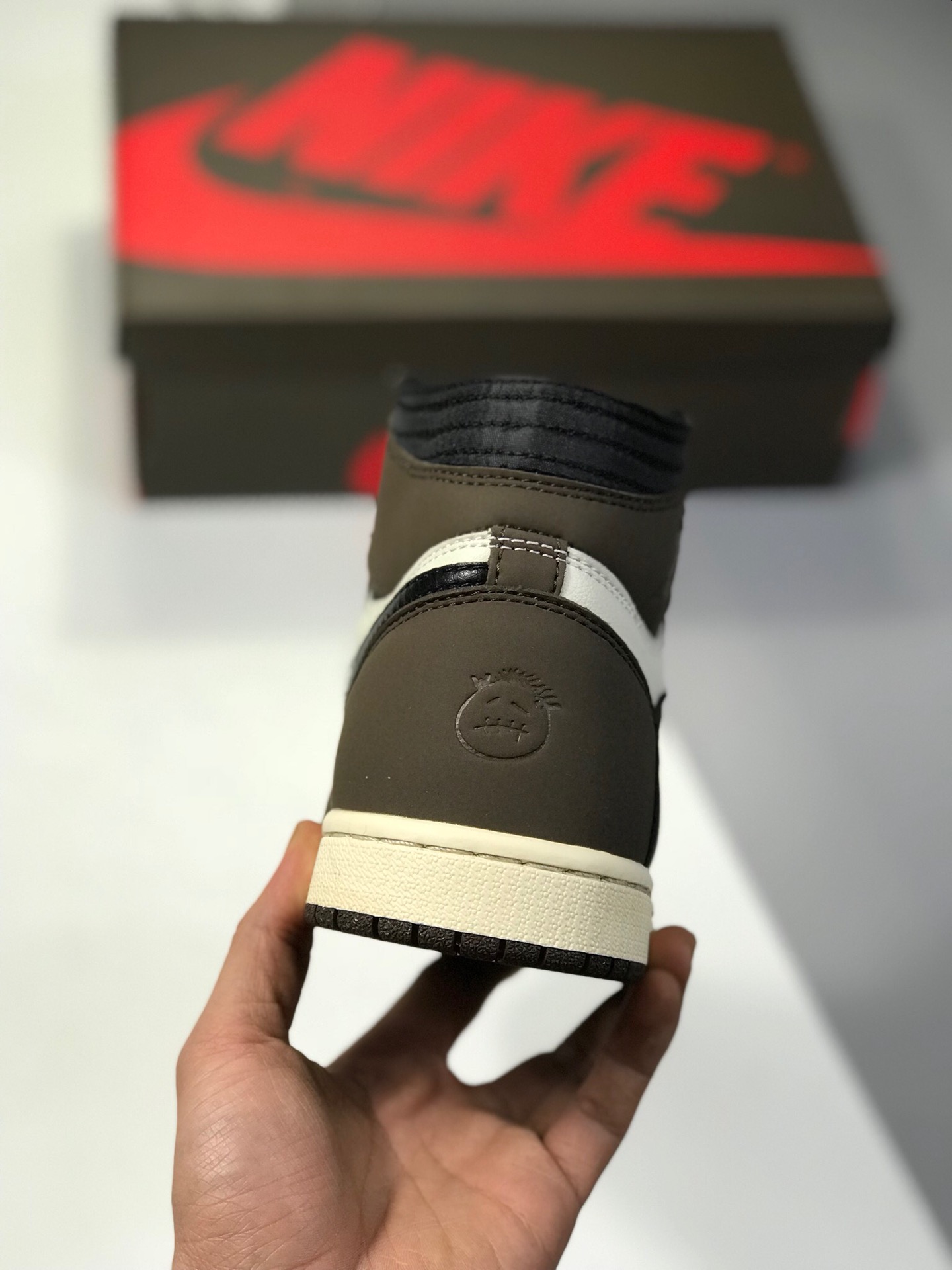 190 全网最具性价比全头层 原盒原标 Air Jordan 1 Travis Scott 倒钩 年度神款