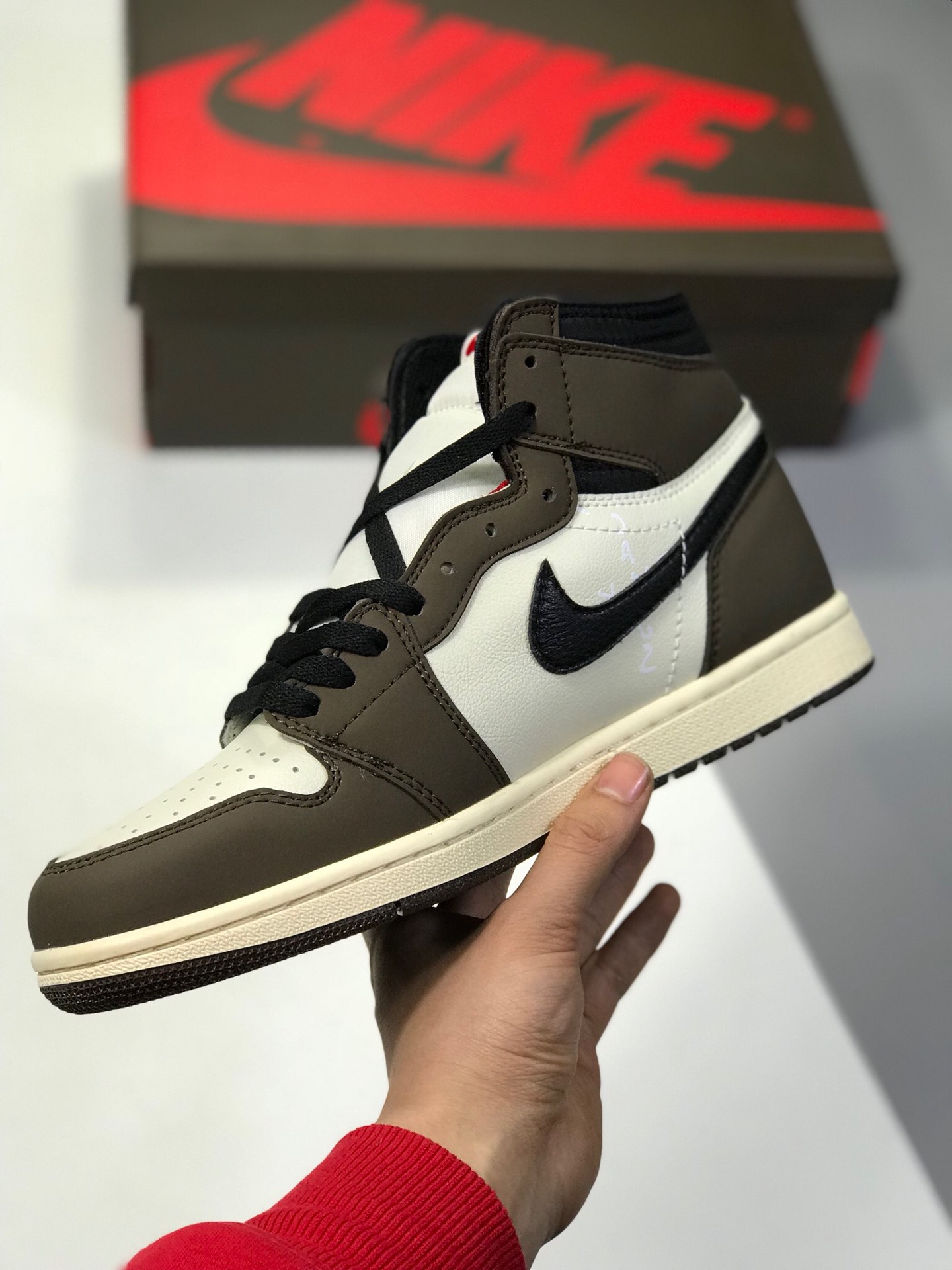 190 全网最具性价比全头层 原盒原标 Air Jordan 1 Travis Scott 倒钩 年度神款