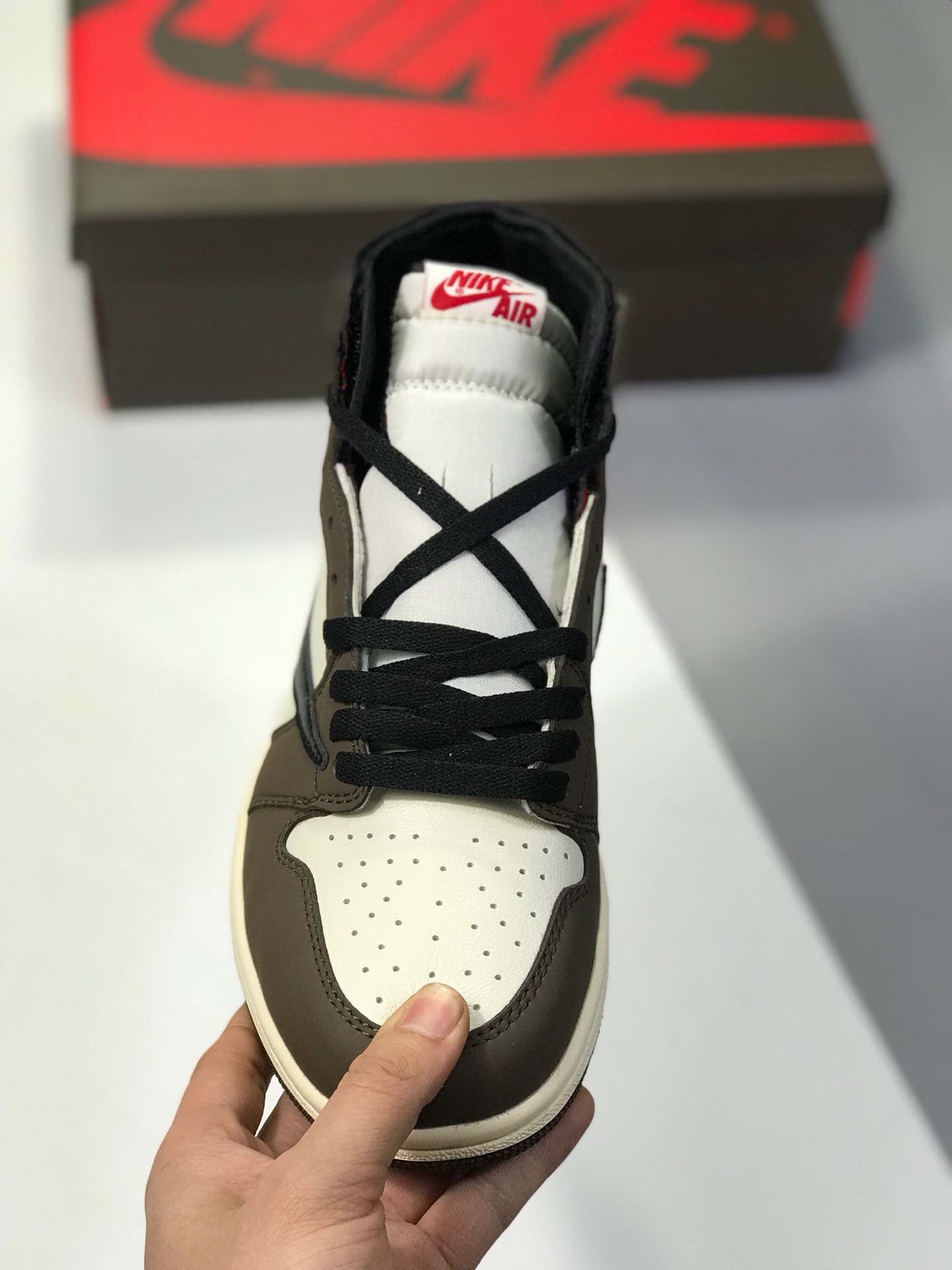 190 全网最具性价比全头层 原盒原标 Air Jordan 1 Travis Scott 倒钩 年度神款