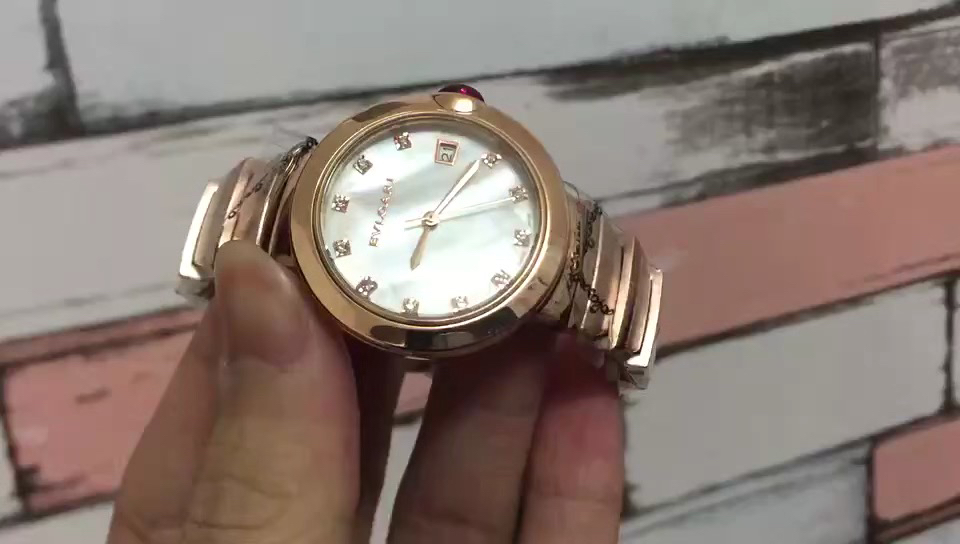Bvlgari 宝格丽贝壳面全玫瑰金钢带女款腕表视频欣赏