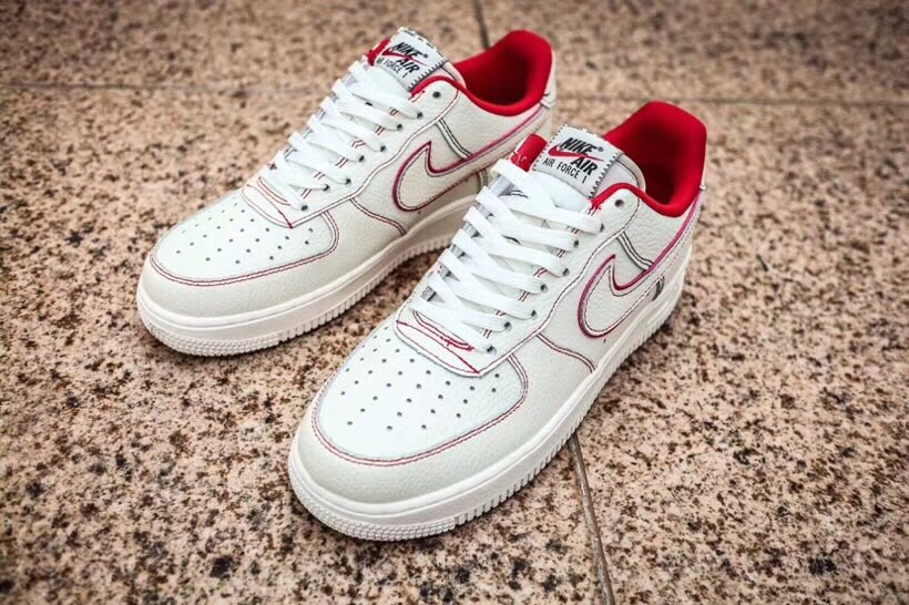 220<br />海外新品 公司级 Nike Air Force 1 Low '07 白红手稿 “兔八哥”空军一号低帮休闲板鞋  原装定制皮料 原盒原标 内置全掌气垫 货号：AO2518-116 Size：36 36.5 37.5 38 38.5 39 40 40.5 41 42 42.5 43 44 44.5 45