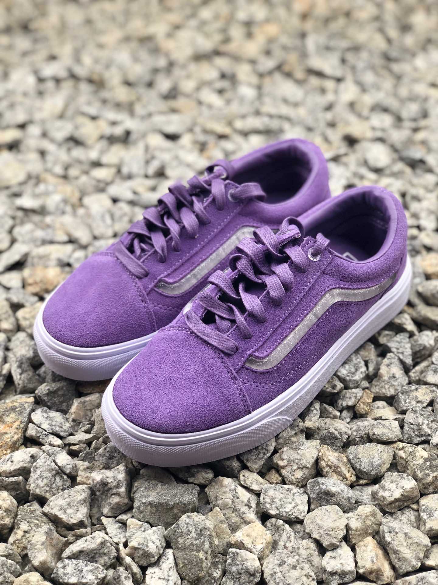 120  万斯 Vans Old Skool 果冻条白色鸳鸯情侣休闲板鞋！