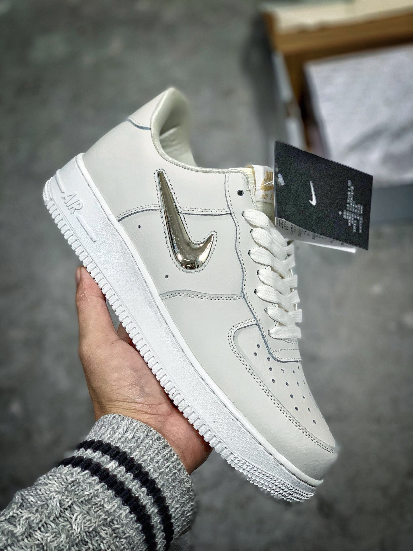 115集合图<br /><br />#特价福利，公司级，真标，半码，原装品质，Nike Air Force 1 Low '07 空军一号低帮经典皮革板鞋 内置气垫