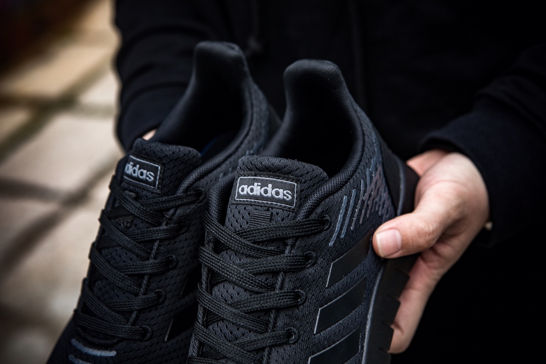 85阿迪达斯男女鞋2019春季新款运动鞋网面透气轻便休闲跑步鞋