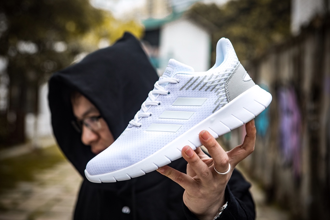 85阿迪达斯男女鞋2019春季新款运动鞋网面透气轻便休闲跑步鞋