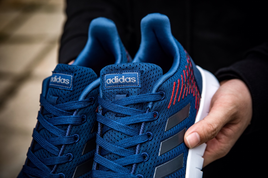 85阿迪达斯男女鞋2019春季新款运动鞋网面透气轻便休闲跑步鞋