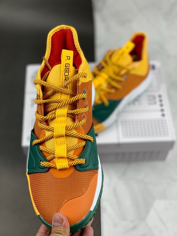 220<br />Nike PG3 EP保罗乔治三代<br />全明星配色 原盒原标 zoom前掌气垫<br />前掌包裹侧翼采用磨砂皮革呈现，绝对值得入手的一款实战篮球鞋 泡椒比赛已率先上脚 <br />货号：CI2140-901<br />Size：40 40.5 41 42 42.5 43 44 44.5 45 46