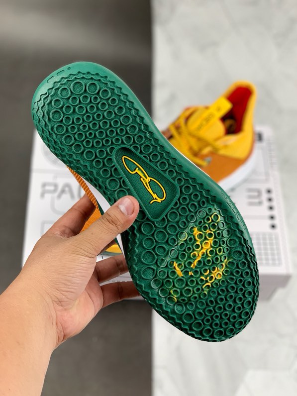 220<br />Nike PG3 EP保罗乔治三代<br />全明星配色 原盒原标 zoom前掌气垫<br />前掌包裹侧翼采用磨砂皮革呈现，绝对值得入手的一款实战篮球鞋 泡椒比赛已率先上脚 <br />货号：CI2140-901<br />Size：40 40.5 41 42 42.5 43 44 44.5 45 46