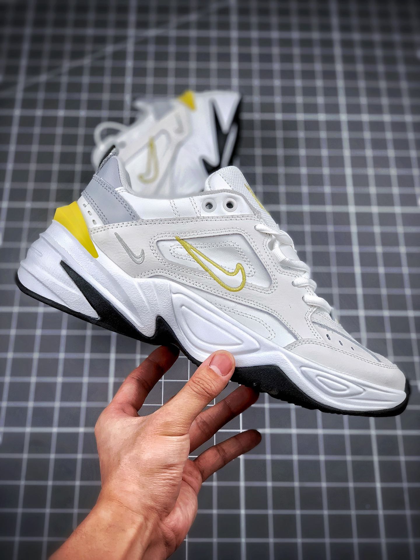 170【天猫订单新配色 实拍首发】Air Monarch the M2K Tekno 香蕉黄 AO3108-009