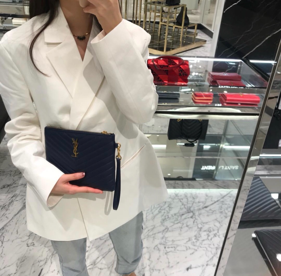 YSL MONOGRAM 24CM 小号手包 379039黑色/金扣