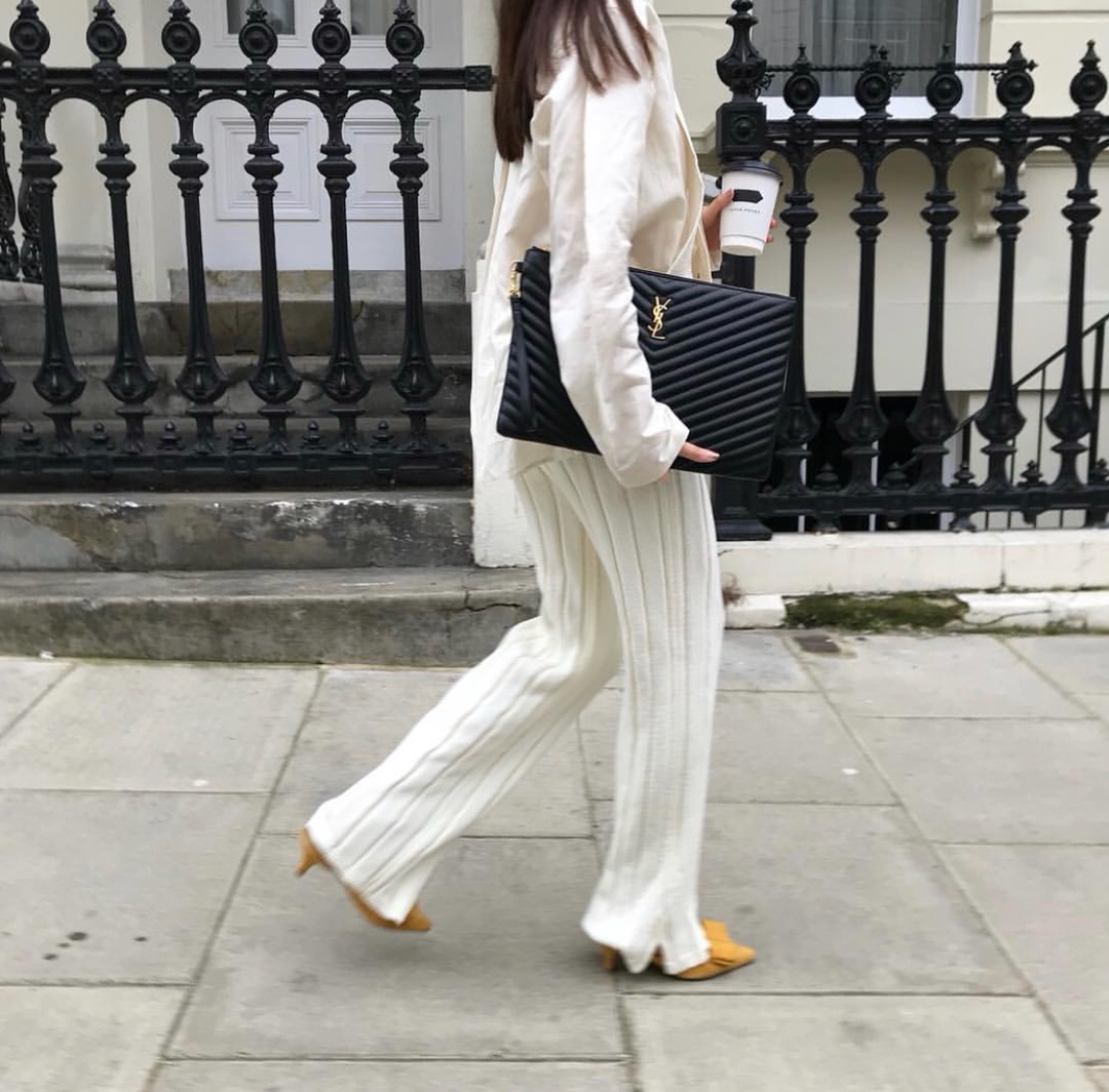 YSL MONOGRAM 36CM 大号手包 440222黑色/金扣