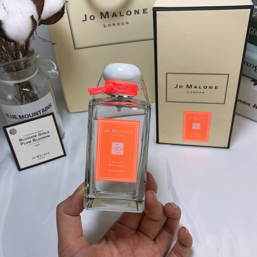 1555777204 2335165649 1