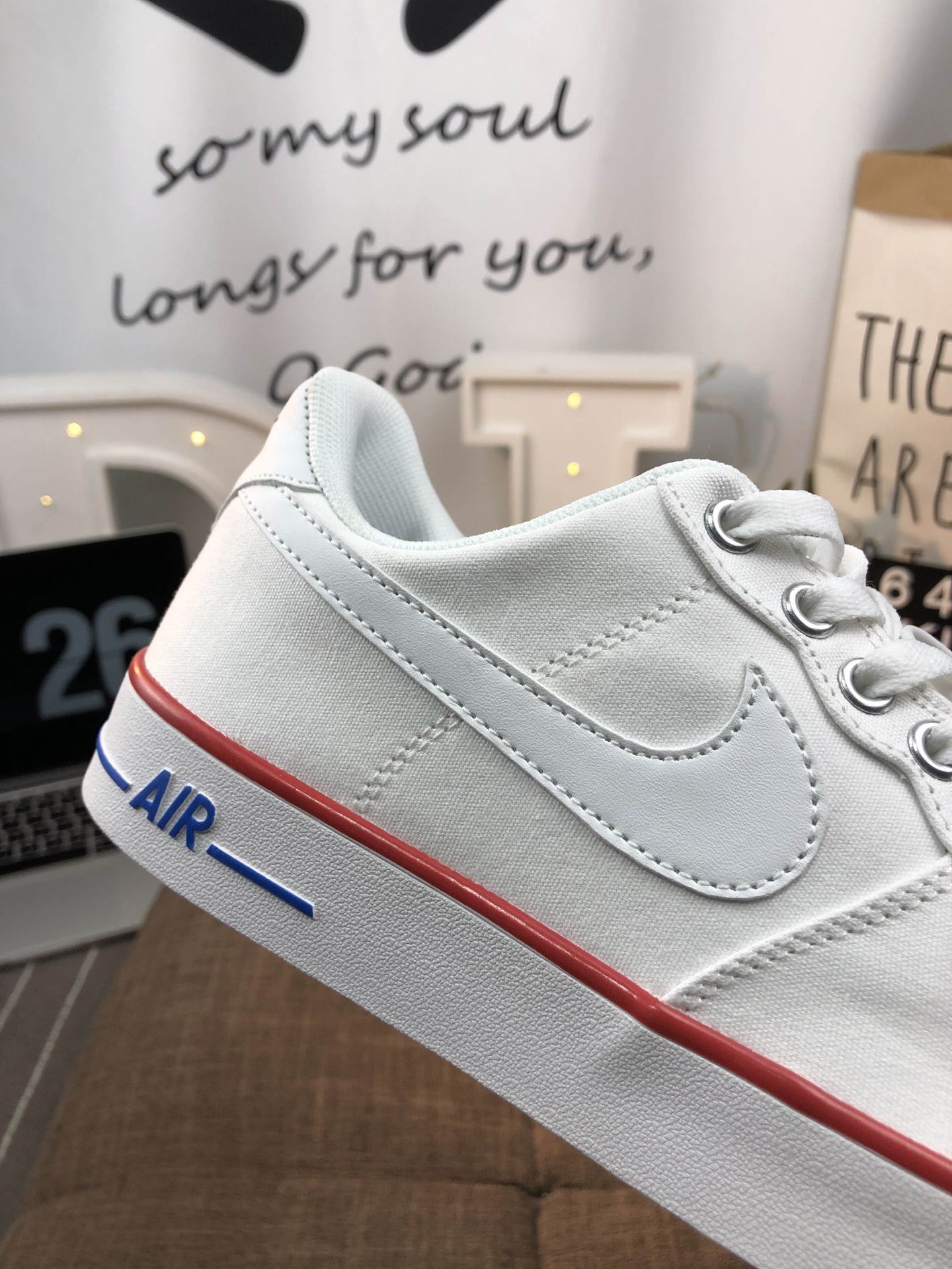 110<br />真标 Nike Air Force 1 空军一号 简版空军 帆布内置气垫 低帮板鞋 36 36.5 37 38 38.5 39 40 40.5 41 42 42.5 43 44