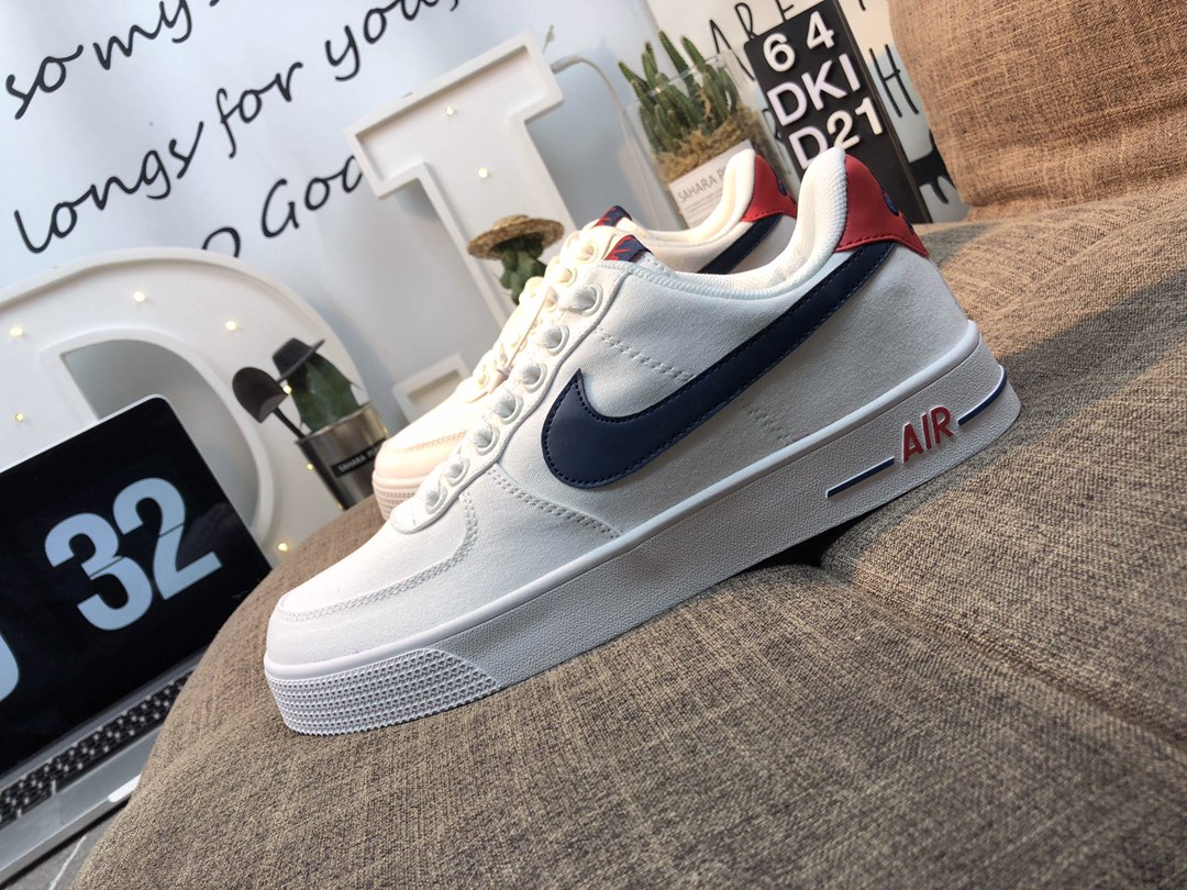 110<br />真标 Nike Air Force 1 空军一号 简版空军 帆布内置气垫 低帮板鞋 36 36.5 37 38 38.5 39 40 40.5 41 42 42.5 43 44