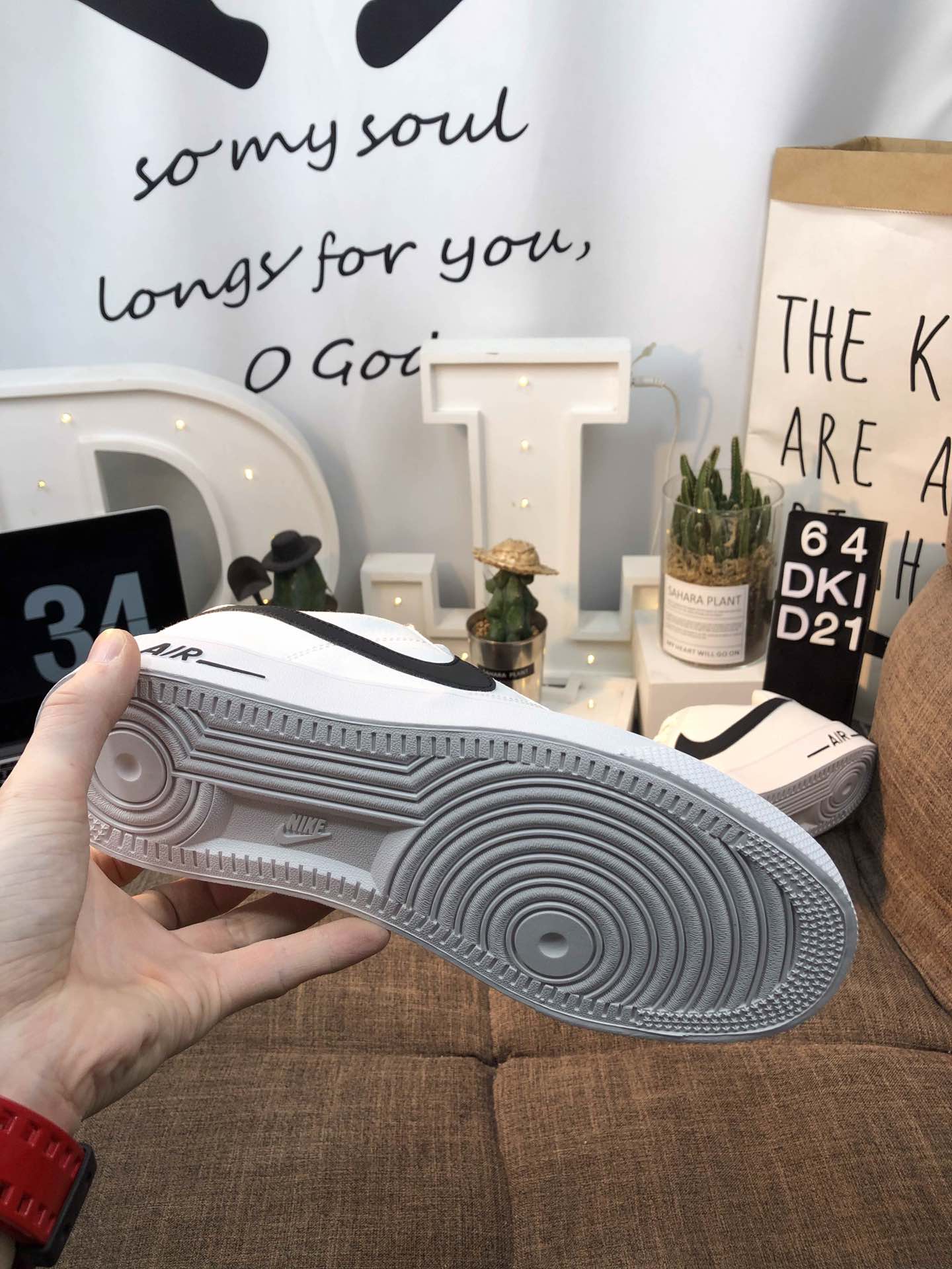 110<br />真标 Nike Air Force 1 空军一号 简版空军 帆布内置气垫 低帮板鞋 36 36.5 37 38 38.5 39 40 40.5 41 42 42.5 43 44