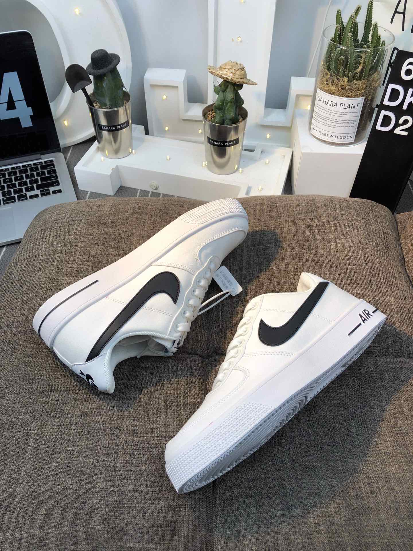110<br />真标 Nike Air Force 1 空军一号 简版空军 帆布内置气垫 低帮板鞋 36 36.5 37 38 38.5 39 40 40.5 41 42 42.5 43 44