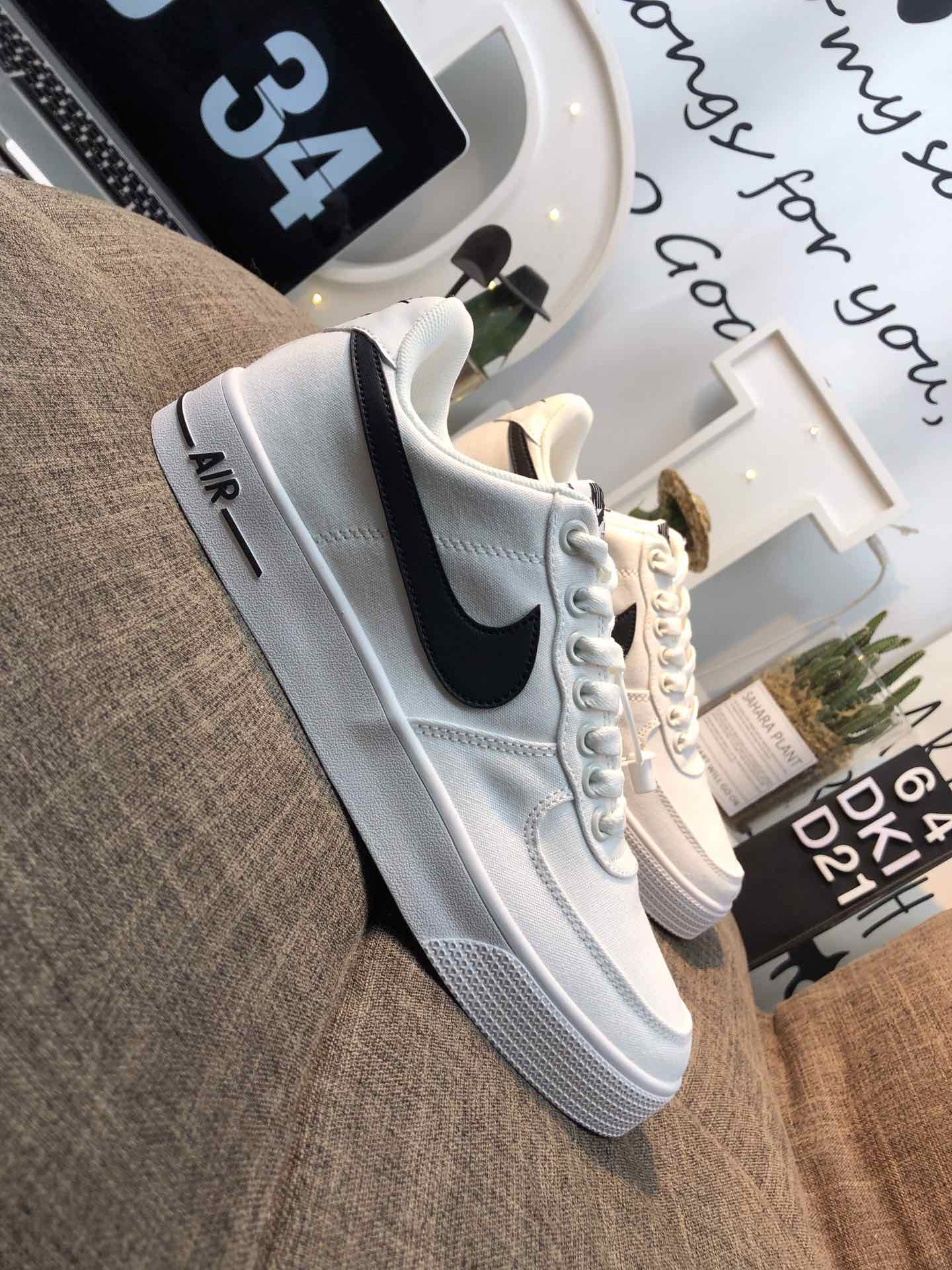 110<br />真标 Nike Air Force 1 空军一号 简版空军 帆布内置气垫 低帮板鞋 36 36.5 37 38 38.5 39 40 40.5 41 42 42.5 43 44