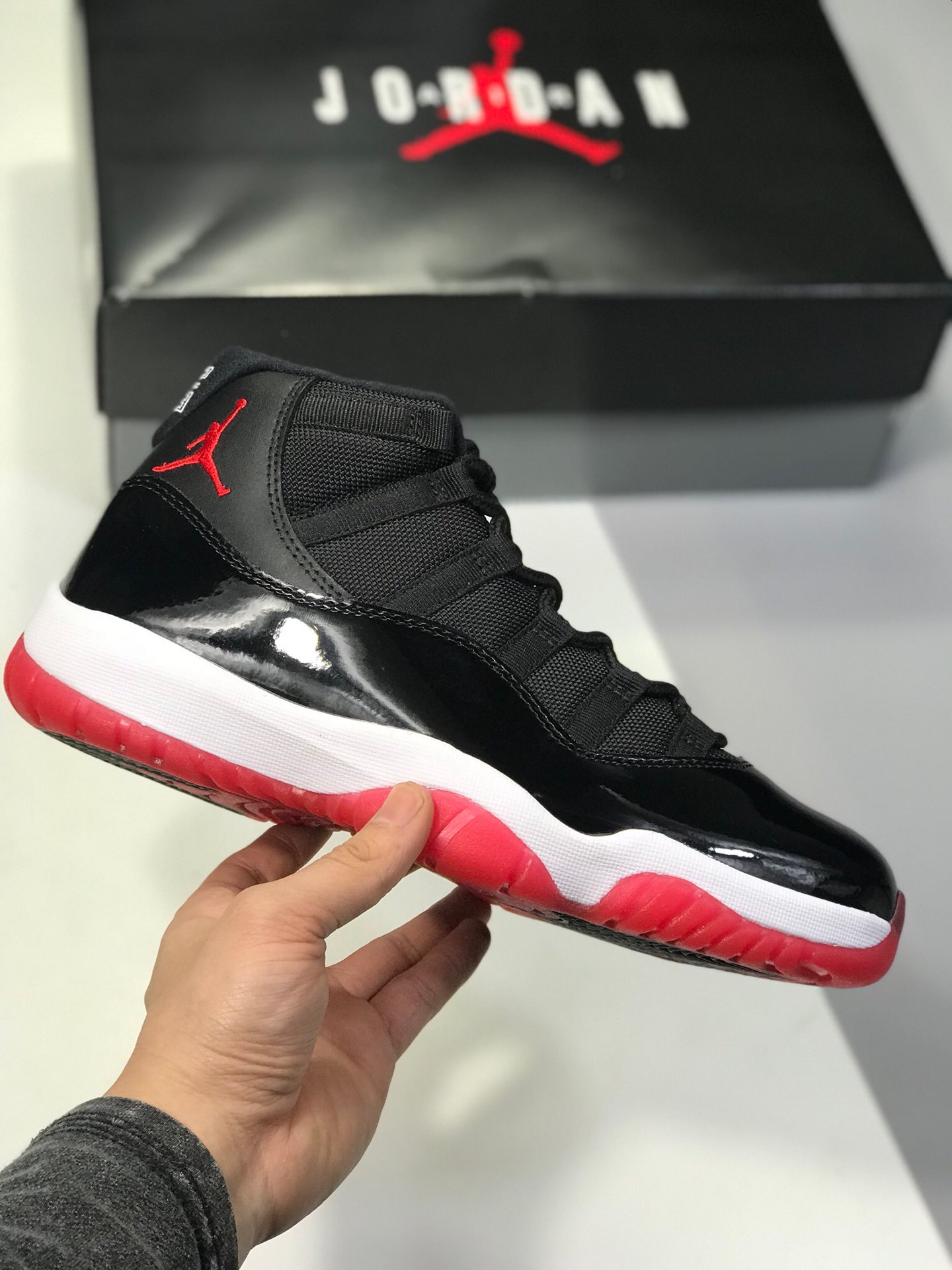 300 乔十一系列 渠道特供 官方原盒包装 纯原底面 Air Jordan 11 Retro “Berd”黑红高帮 378037-010