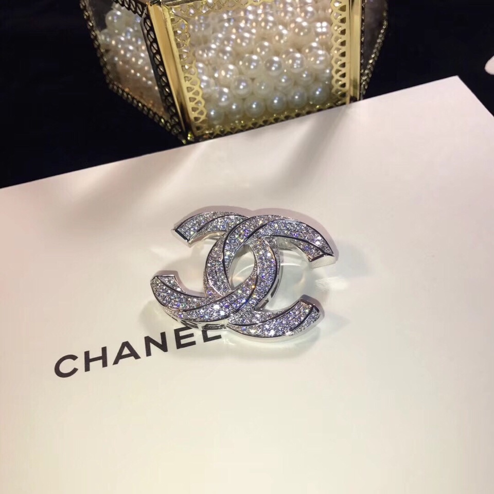 Chanel Jewelry Brooch Yellow